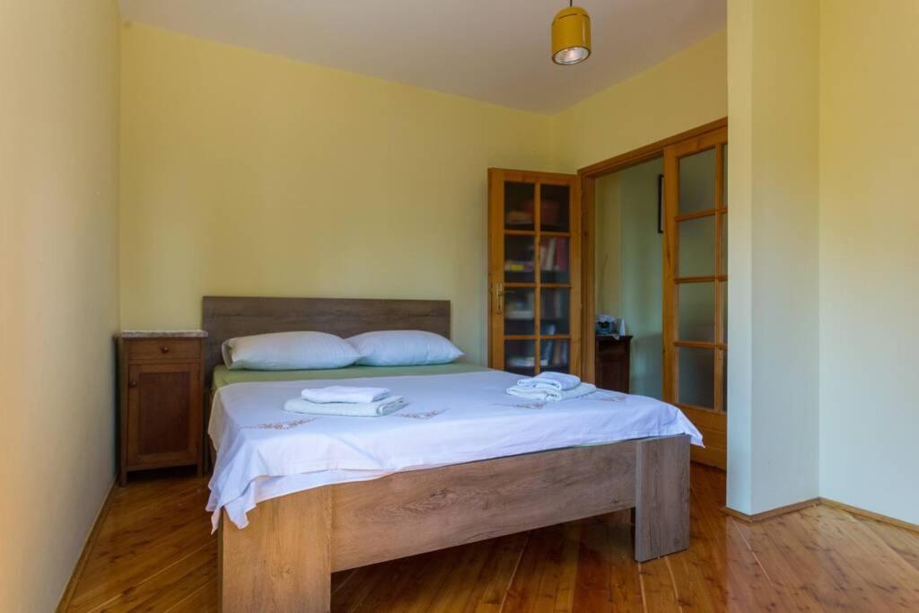 Sleep & Fly Cottage Čilipi エクステリア 写真