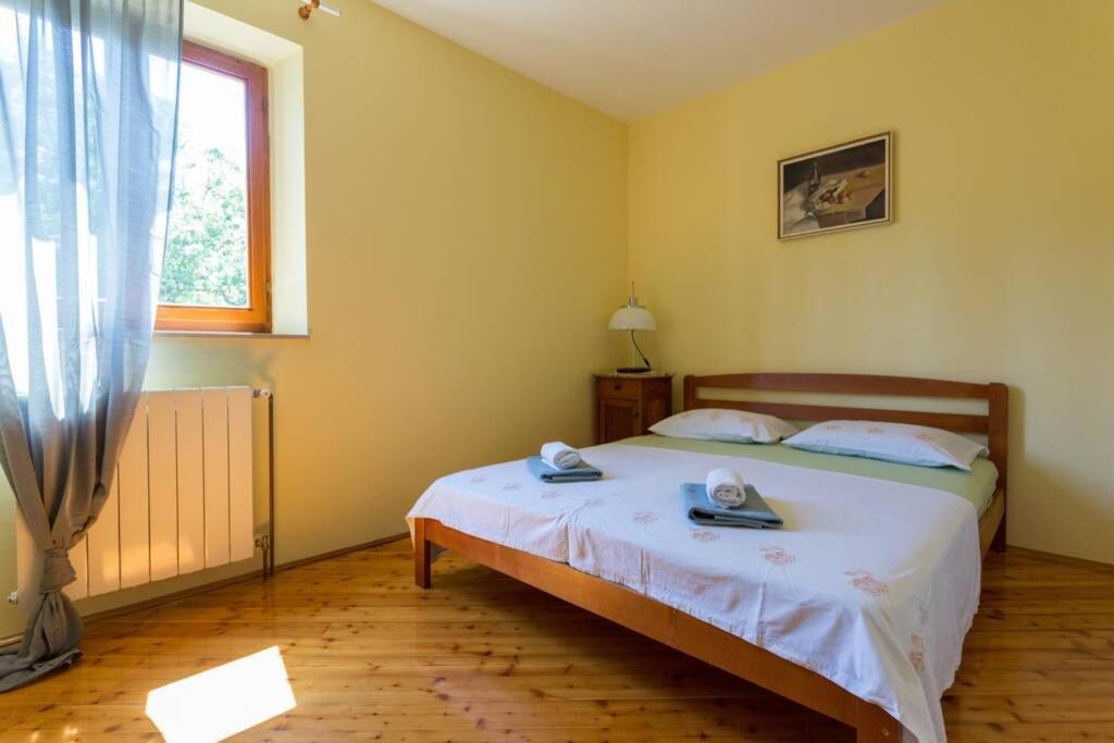 Sleep & Fly Cottage Čilipi エクステリア 写真